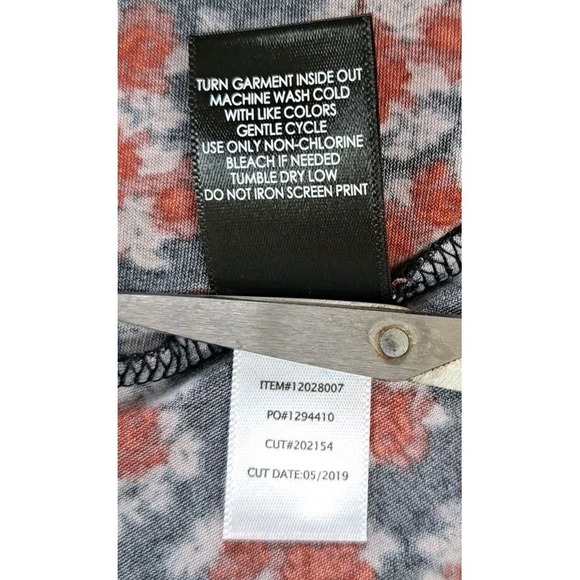 Torrid Maxi Dress 4 Black Red Roses Lace Inserts Flutter Sleeve Asymmetrical Hem - Picture 7 of 13